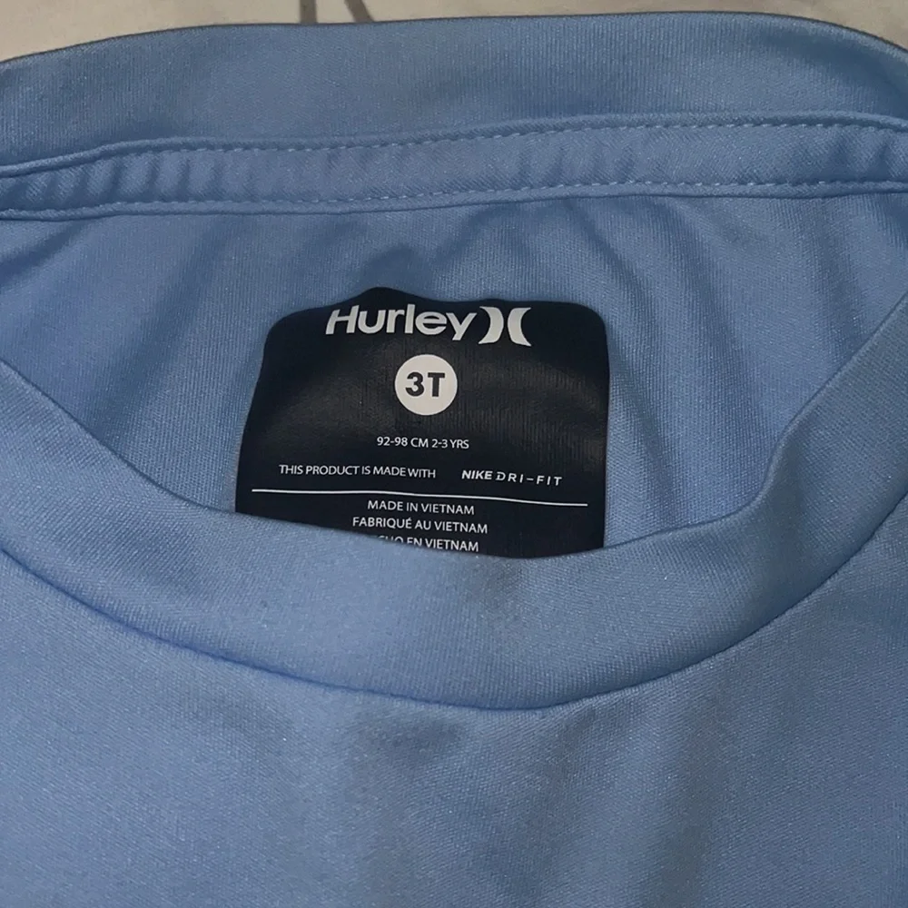 Hurley Rash Guard 3T - Picture 2 of 3